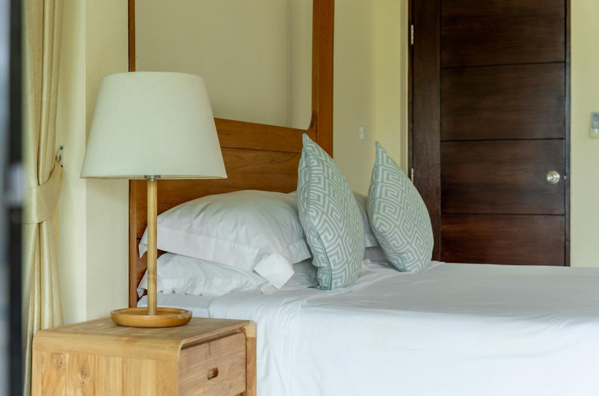 The Cove Hotel Panwa Beach Екстериор снимка