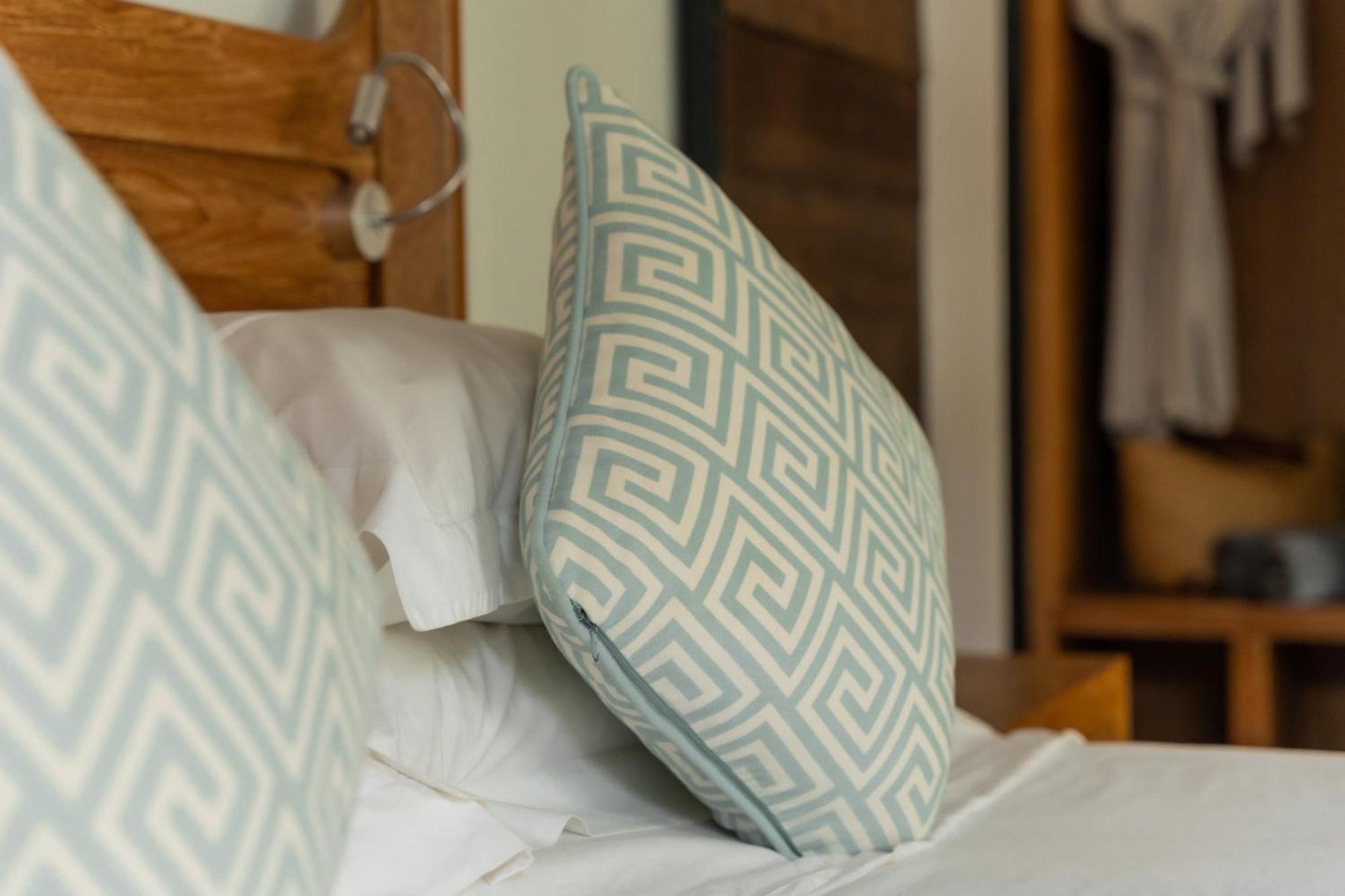 The Cove Hotel Panwa Beach Екстериор снимка