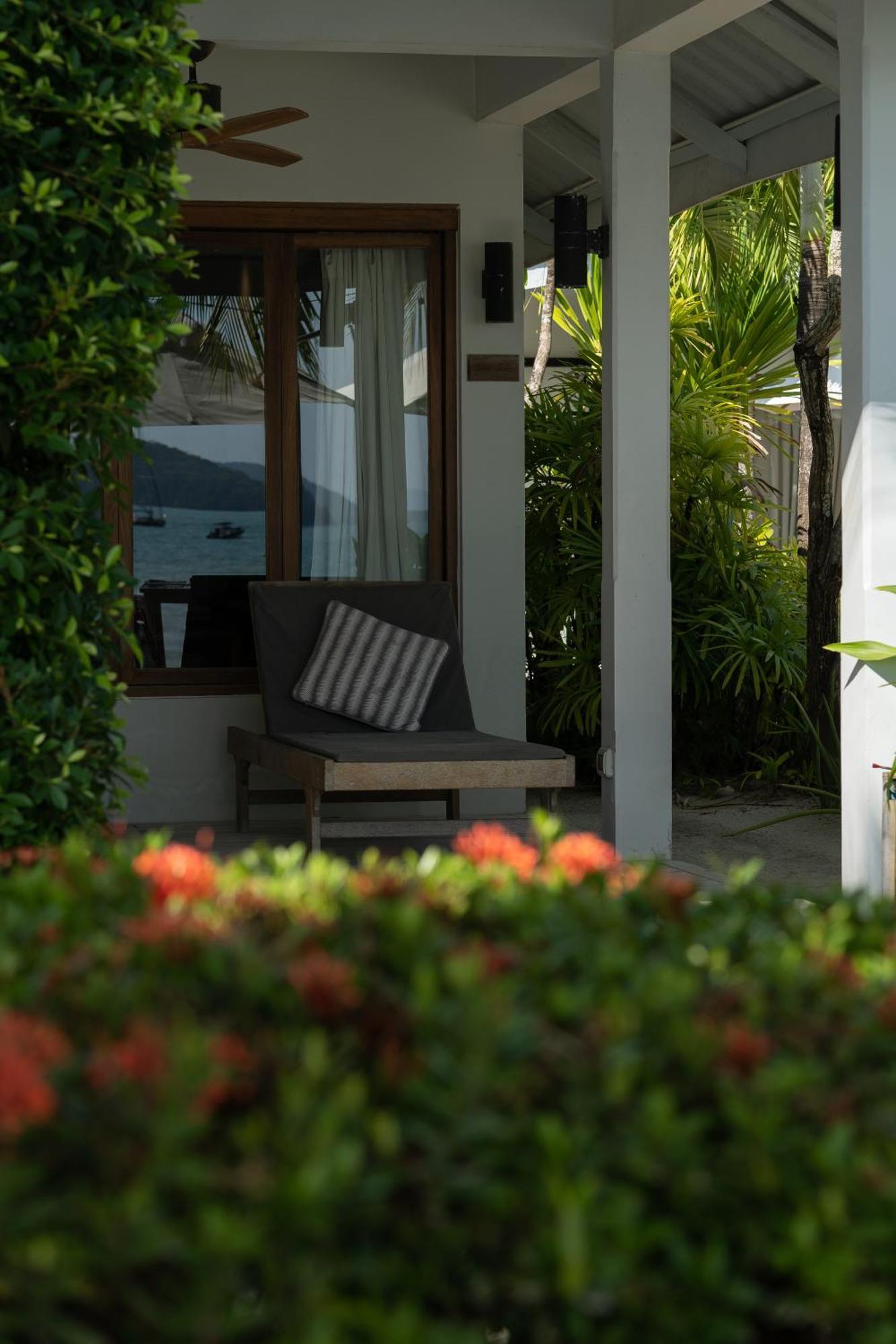 The Cove Hotel Panwa Beach Екстериор снимка
