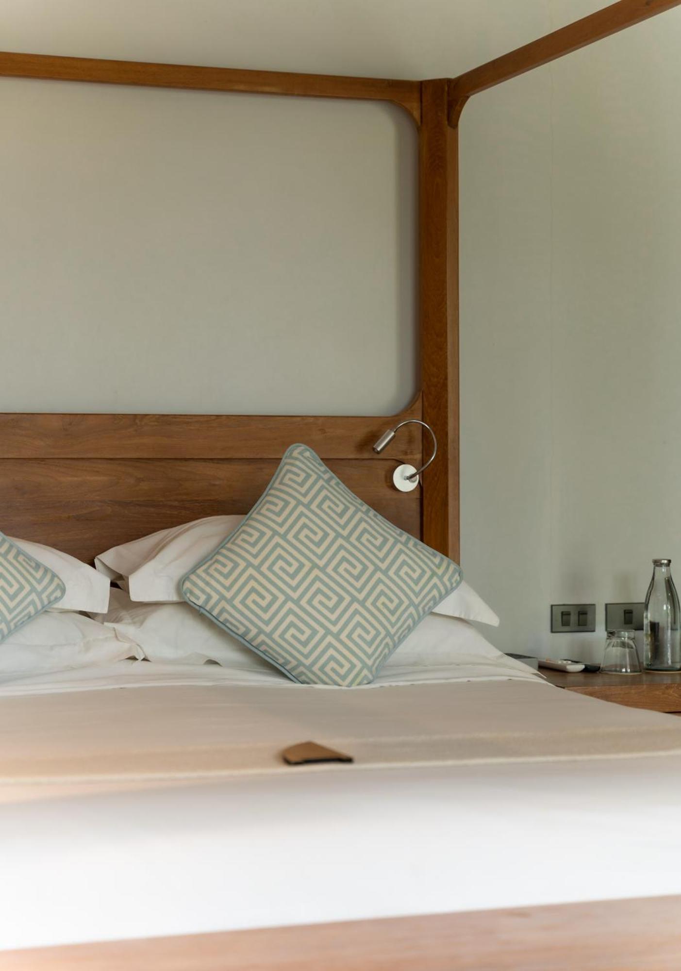 The Cove Hotel Panwa Beach Екстериор снимка