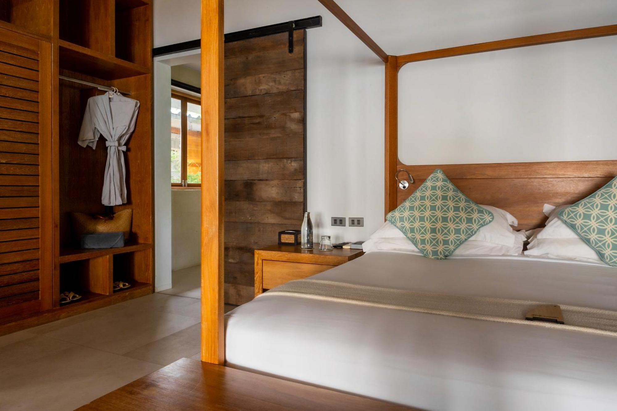 The Cove Hotel Panwa Beach Екстериор снимка